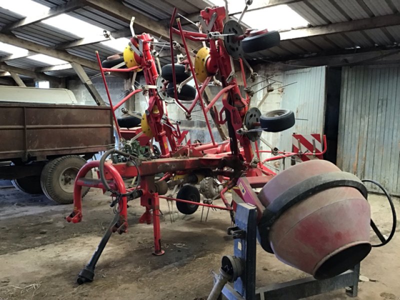 Kreiselheuer des Typs Pöttinger EUROHIT 91 A, Gebrauchtmaschine in DIFFENBACH-LES-HELLIMER