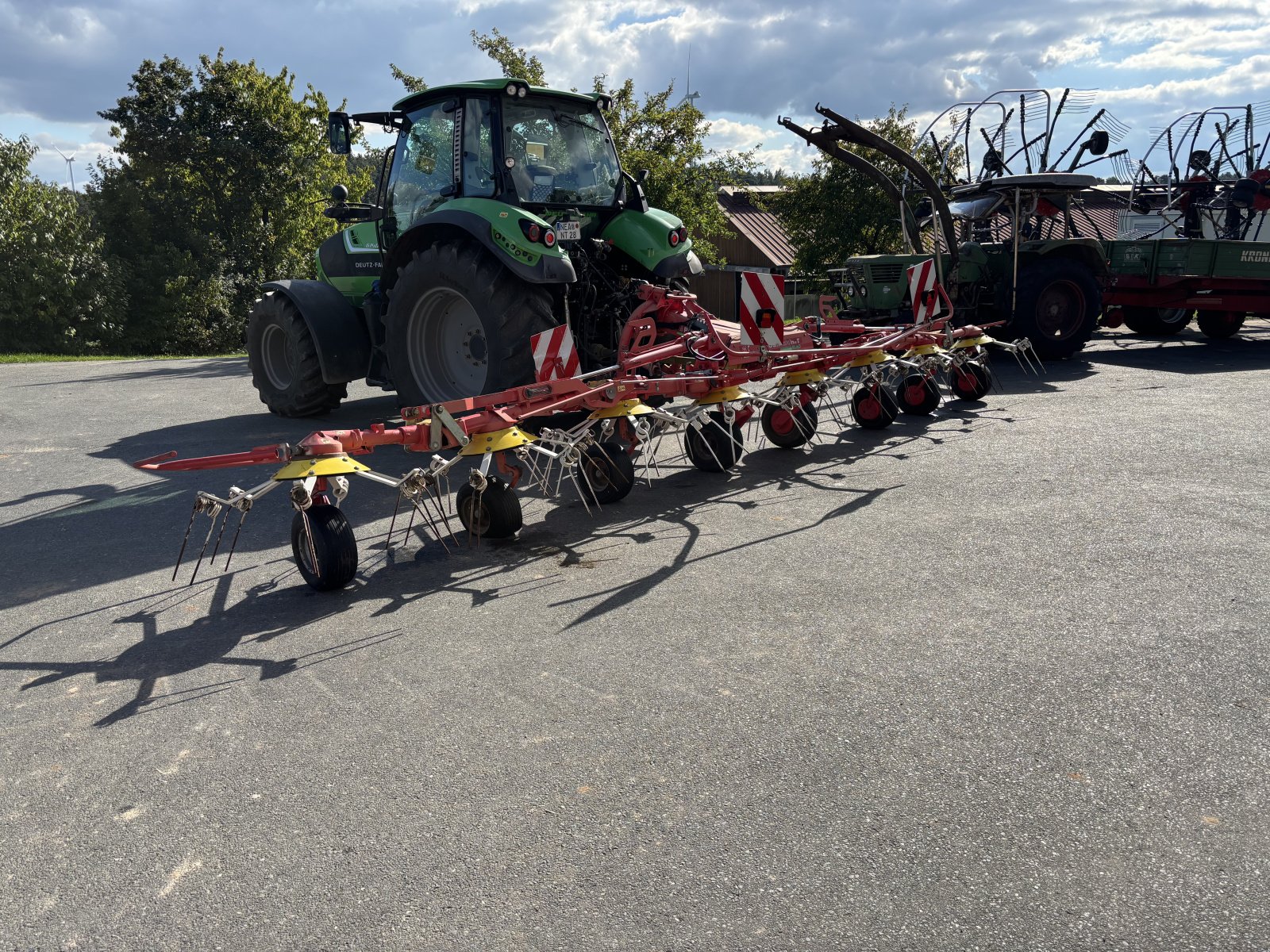 Kreiselheuer des Typs Pöttinger Eurohit 91 NZ, Gebrauchtmaschine in Hagenbüchach (Bild 11)