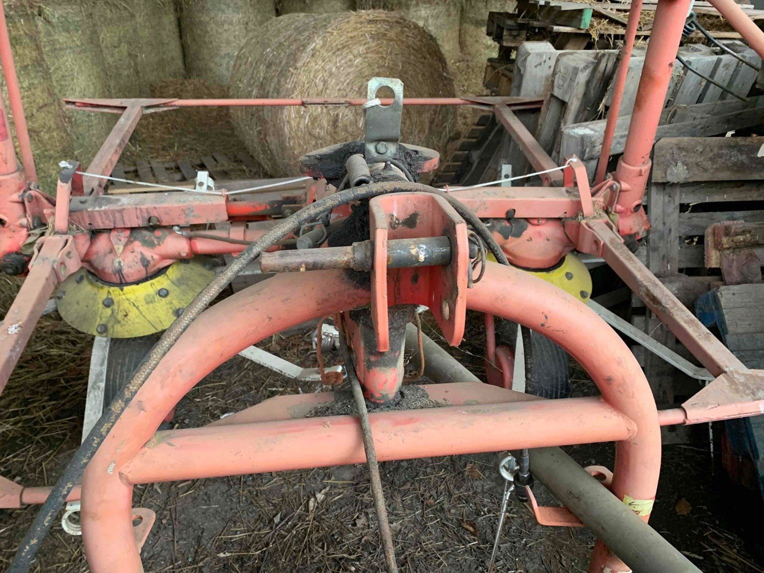 Kreiselheuer des Typs Pöttinger FANEUSE, Gebrauchtmaschine in SAINT GAUDENS (Bild 5)