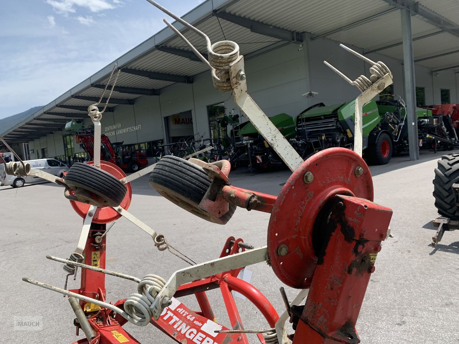 Kreiselheuer des Typs Pöttinger Heuer Hit 44, Gebrauchtmaschine in Eben (Bild 9)