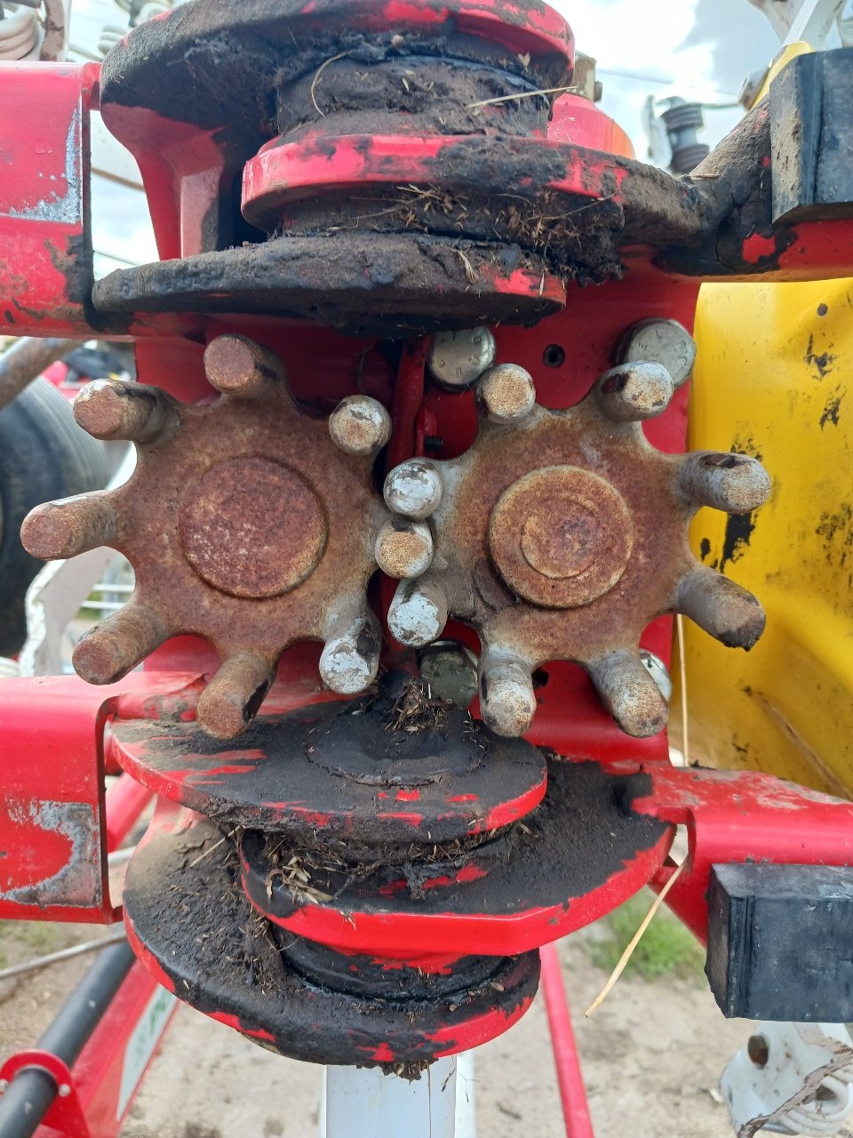 Kreiselheuer of the type Pöttinger HIT 10.11, Gebrauchtmaschine in SAINT HILAIRE EN MORVAN (Picture 2)