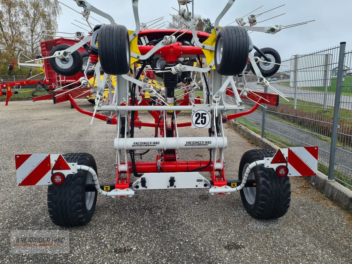 Kreiselheuer des Typs Pöttinger Hit 13120, Neumaschine in Altenfelden (Bild 4)