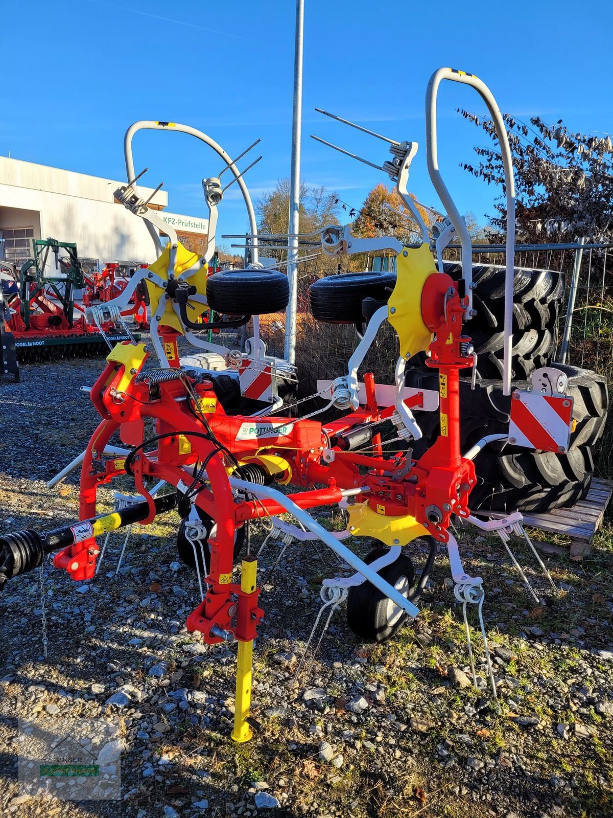 Kreiselheuer des Typs Pöttinger HIT 4.47, Gebrauchtmaschine in Gleisdorf (Bild 2)