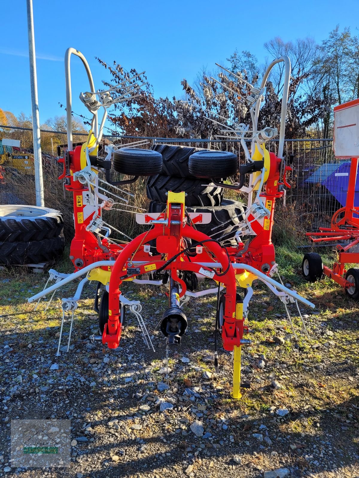 Kreiselheuer des Typs Pöttinger HIT 4.47, Gebrauchtmaschine in Gleisdorf (Bild 1)