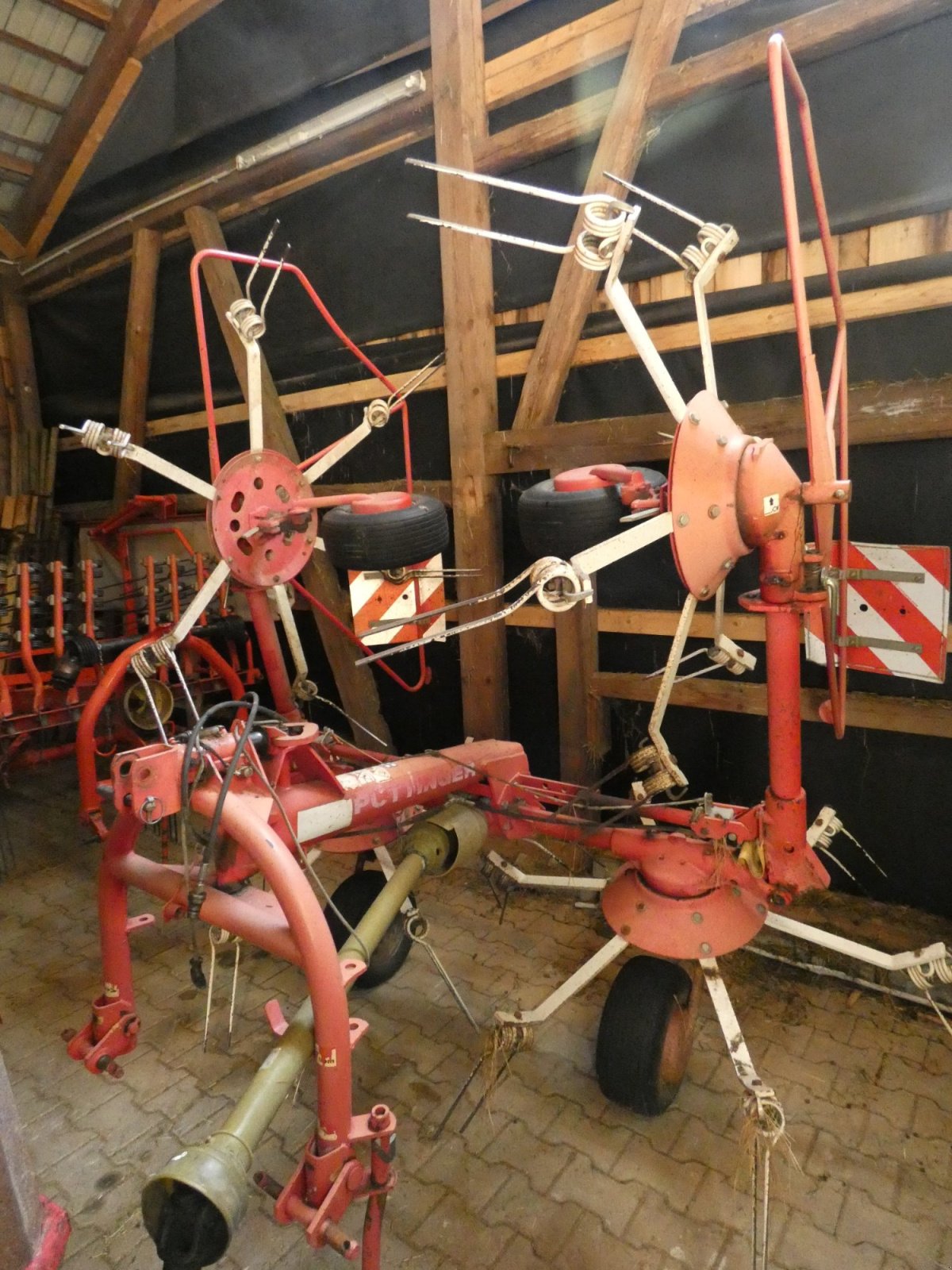 Kreiselheuer του τύπου Pöttinger Hit 54 Hydro, Gebrauchtmaschine σε Villingen (Φωτογραφία 1)