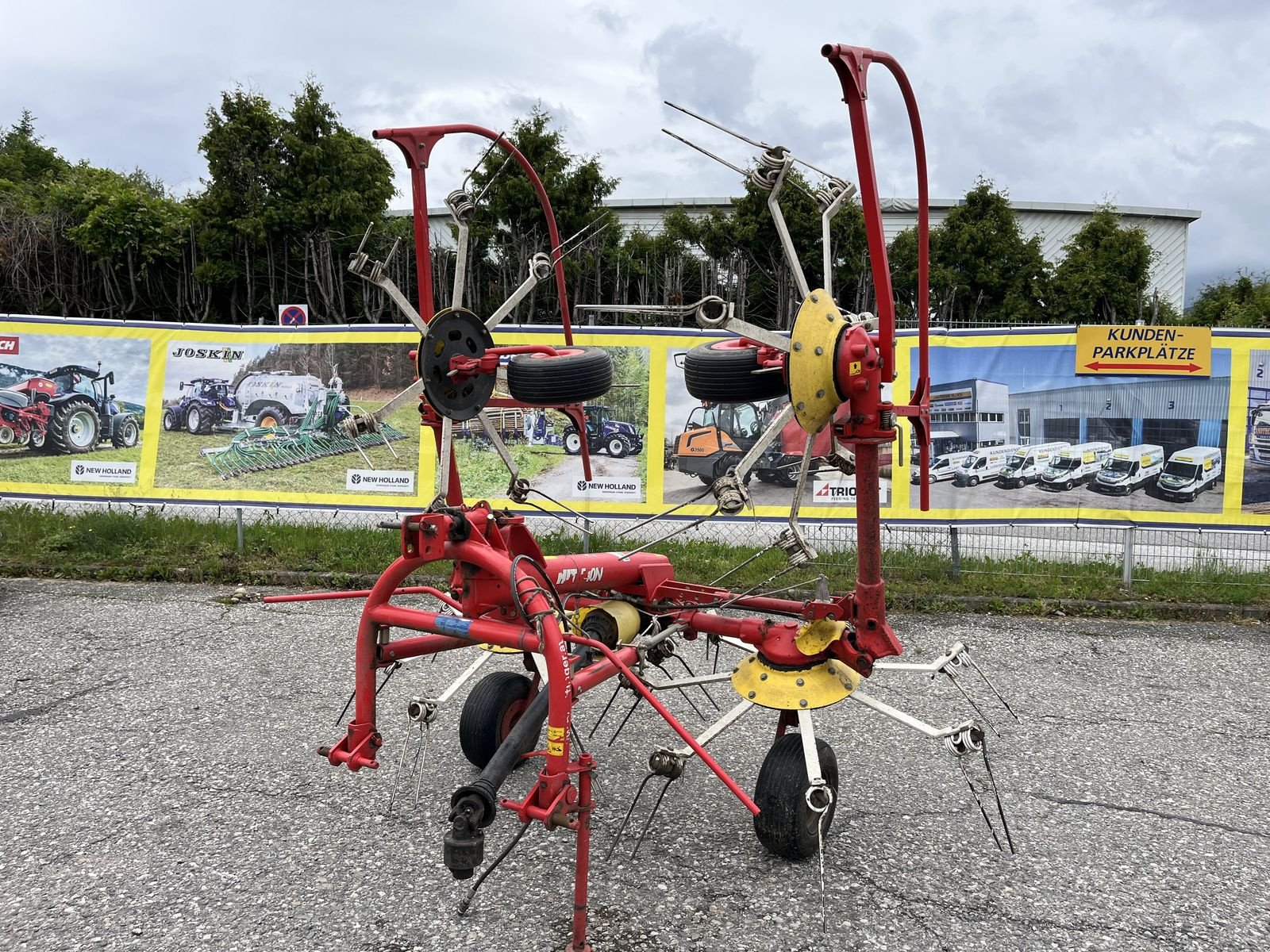 Kreiselheuer of the type Pöttinger Hit 54N, Gebrauchtmaschine in Villach (Picture 1)