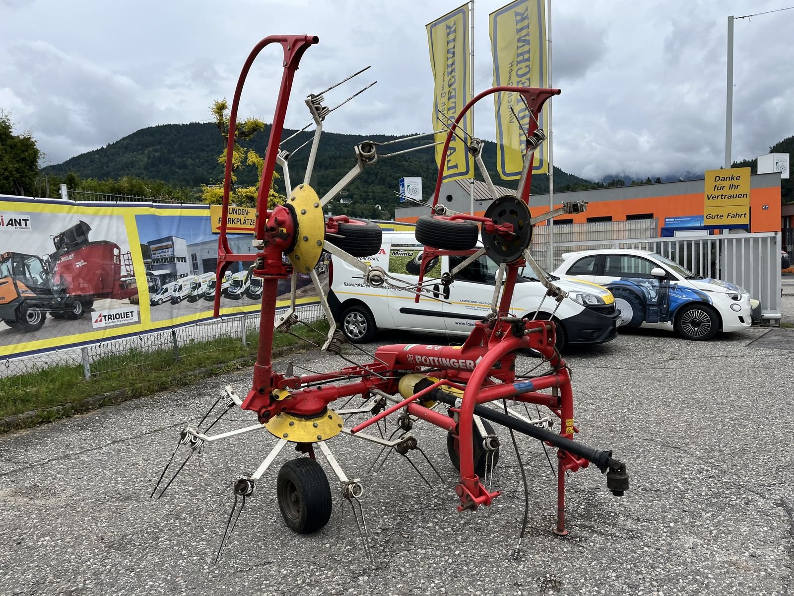 Kreiselheuer of the type Pöttinger Hit 54N, Gebrauchtmaschine in Villach (Picture 3)