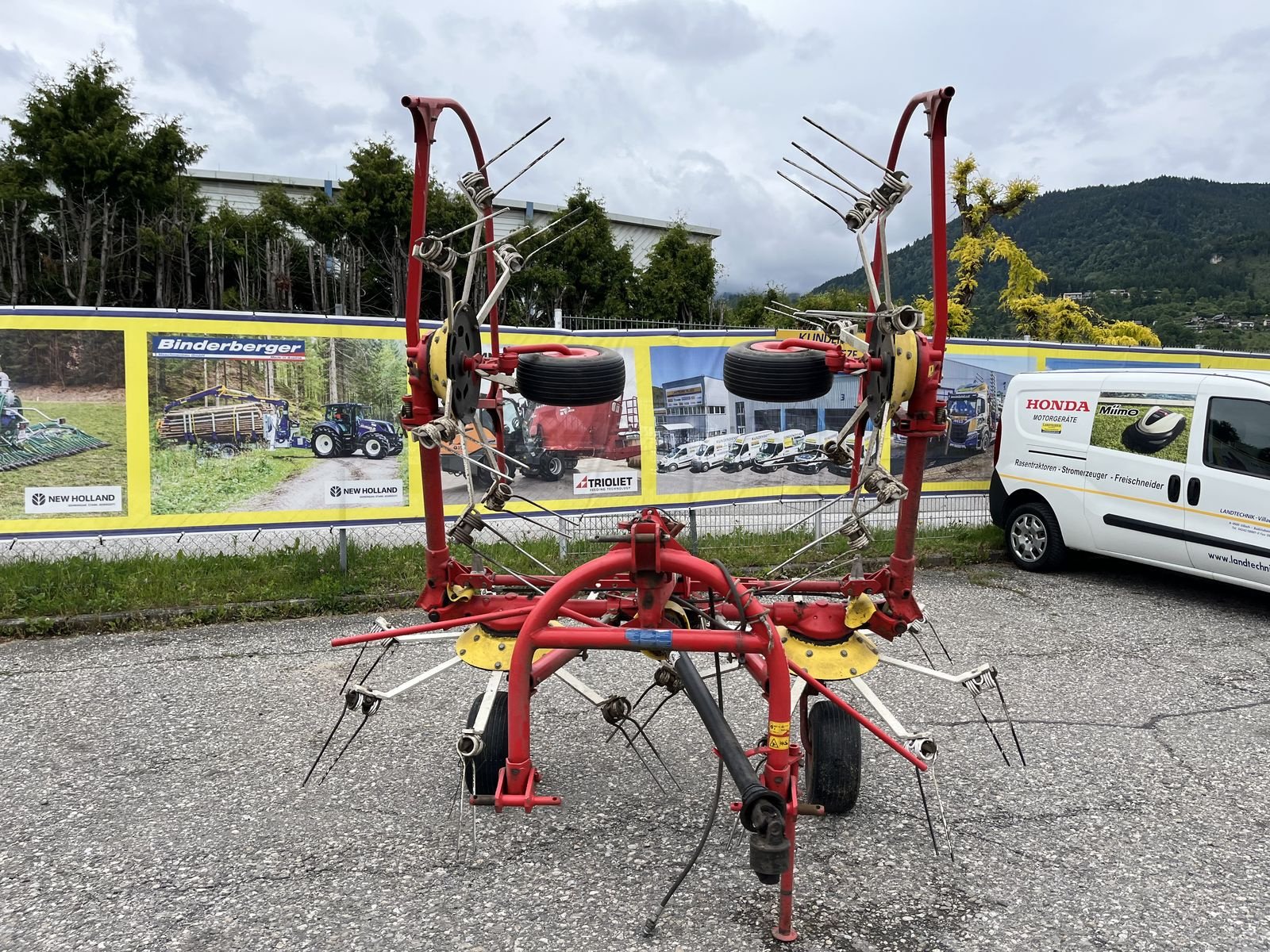 Kreiselheuer of the type Pöttinger Hit 54N, Gebrauchtmaschine in Villach (Picture 2)