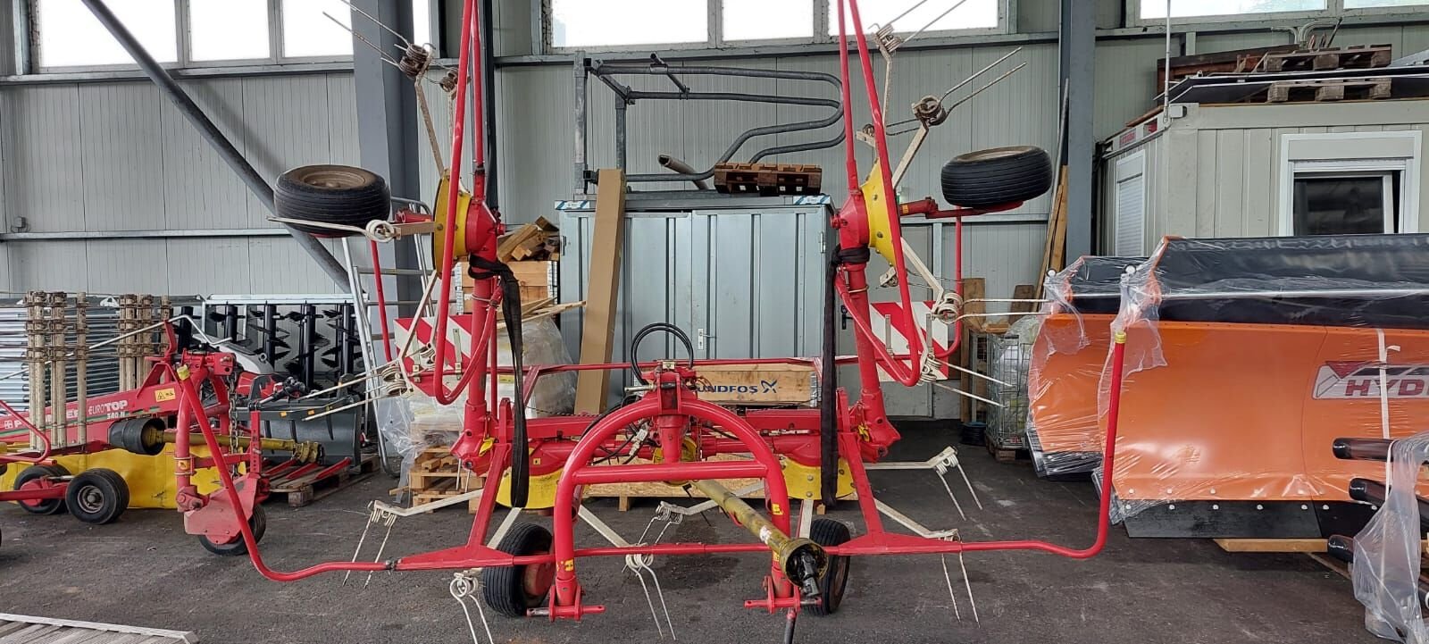 Kreiselheuer des Typs Pöttinger HIT 58 NZ, Gebrauchtmaschine in Bergheim (Bild 2)