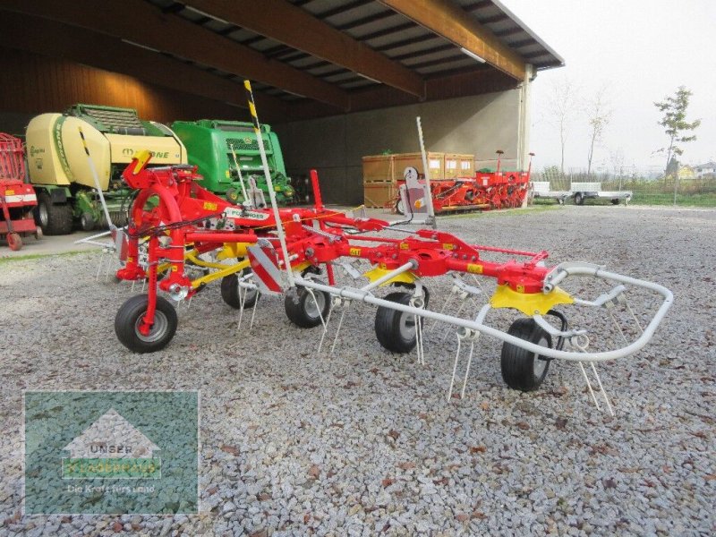 Kreiselheuer des Typs Pöttinger Hit 6.61, Neumaschine in Hofkirchen