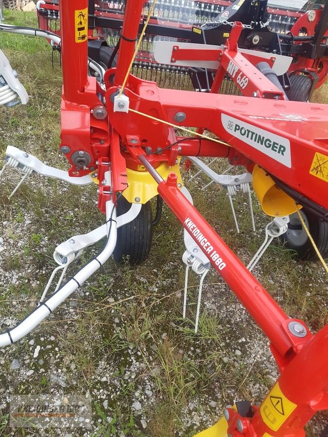 Kreiselheuer des Typs Pöttinger Hit 6.69, Neumaschine in Altenfelden (Bild 7)