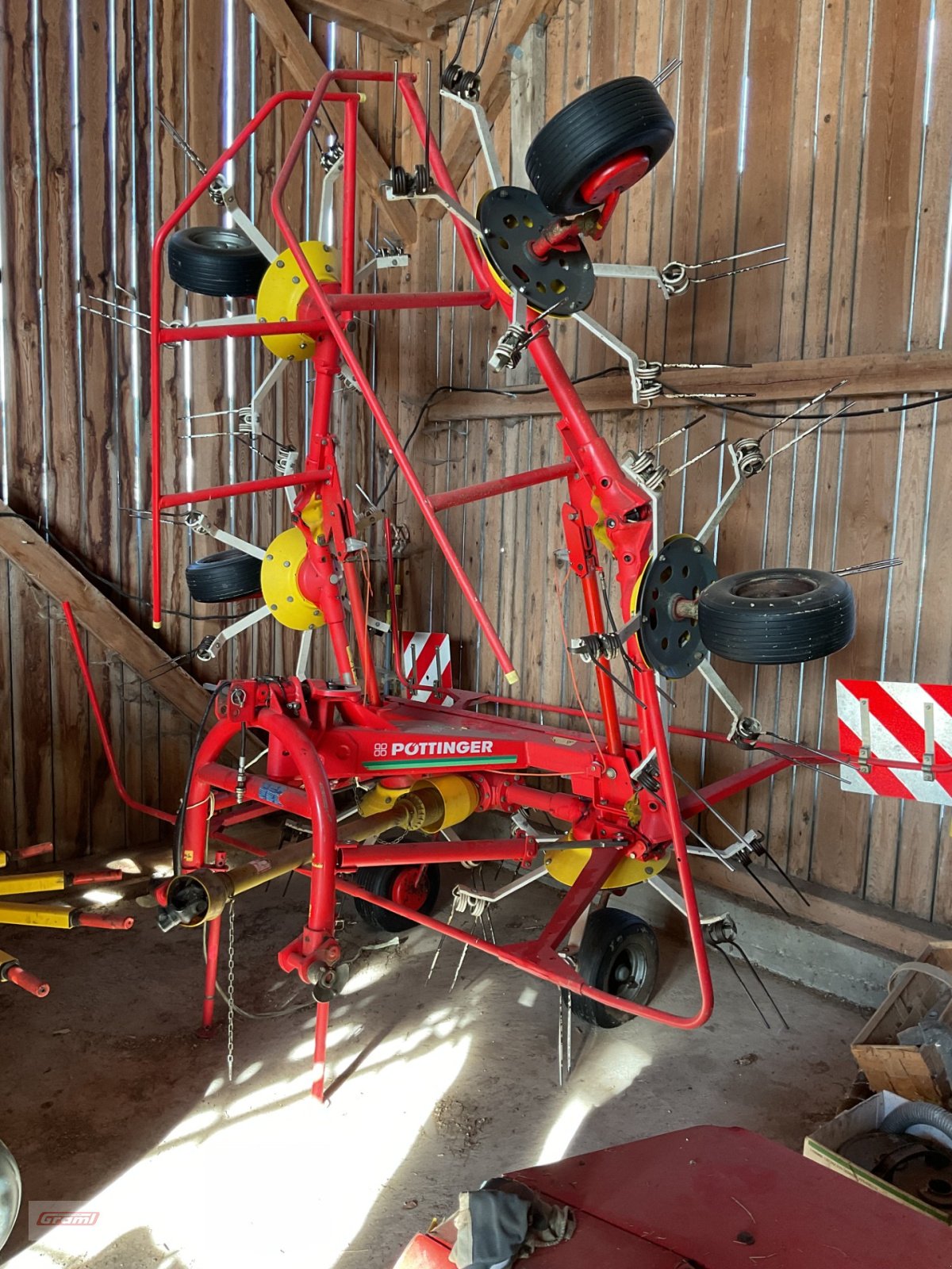 Kreiselheuer του τύπου Pöttinger Hit 69 N, Gebrauchtmaschine σε Kößlarn (Φωτογραφία 1)