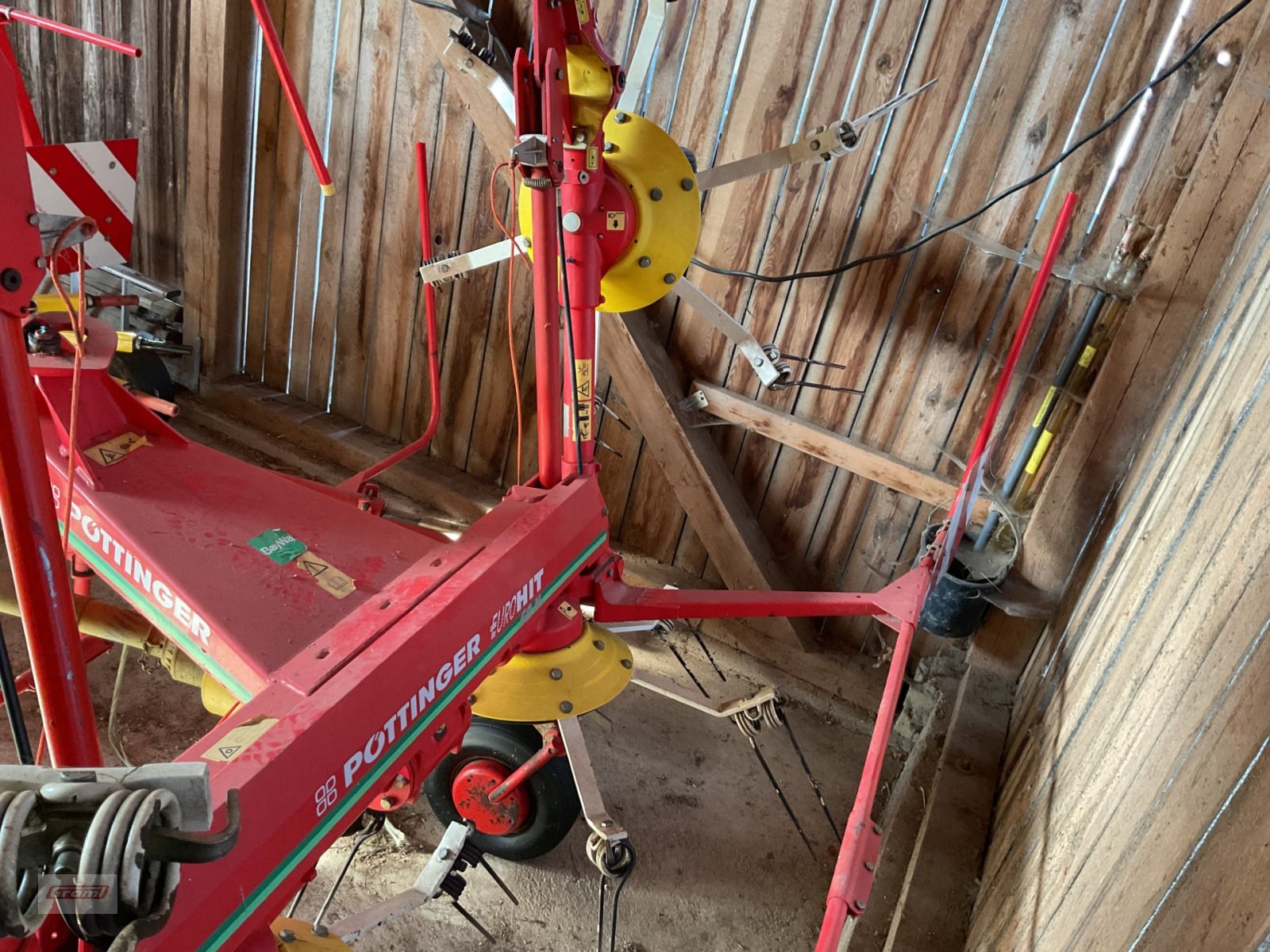 Kreiselheuer του τύπου Pöttinger Hit 69 N, Gebrauchtmaschine σε Kößlarn (Φωτογραφία 3)