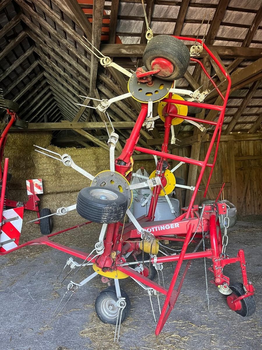 Kreiselheuer des Typs Pöttinger HIT 69 N, Gebrauchtmaschine in Grünbach (Bild 1)