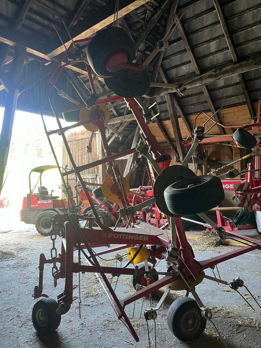 Kreiselheuer des Typs Pöttinger HIT 69 N, Gebrauchtmaschine in Grünbach (Bild 3)