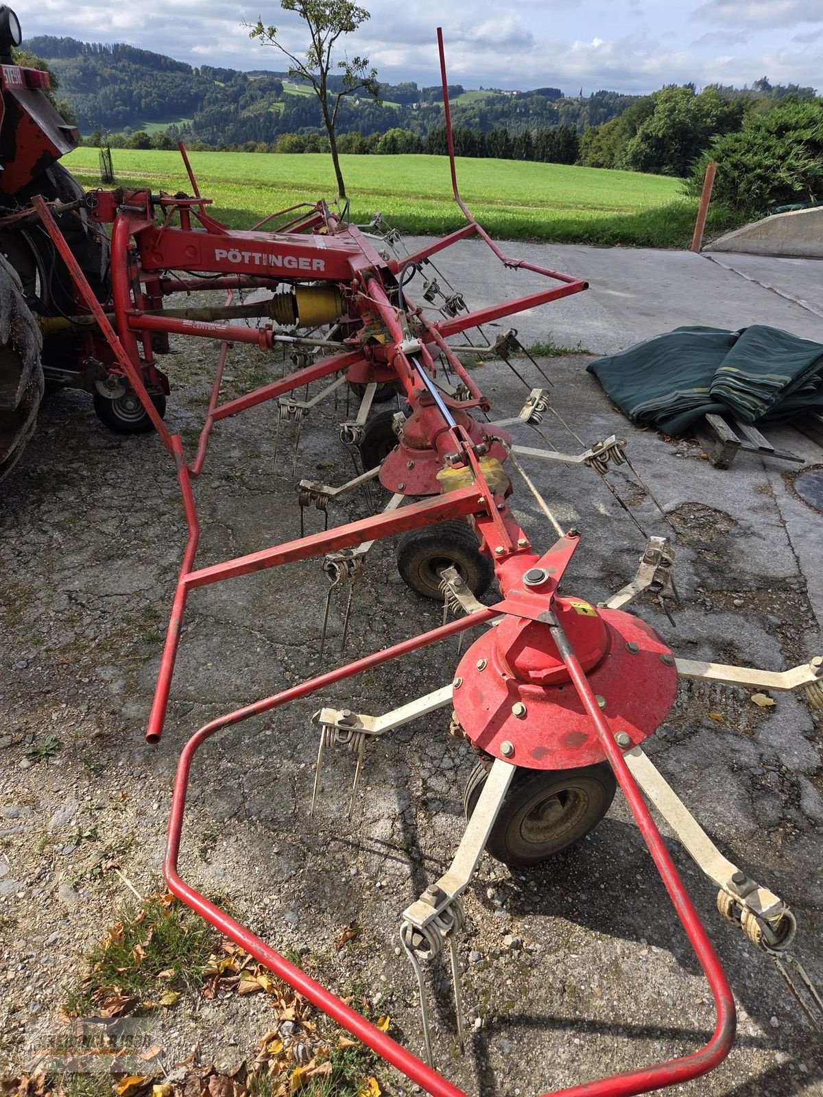 Kreiselheuer Türe ait Pöttinger HIT 69 NZ, Gebrauchtmaschine içinde Altenfelden (resim 1)