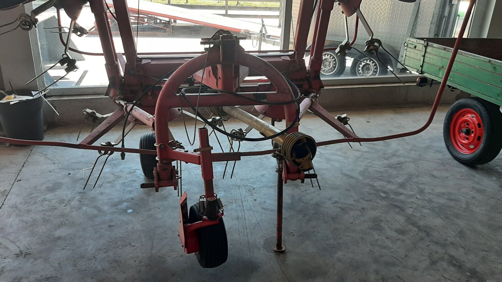 Kreiselheuer of the type Pöttinger Hit 69 NZ, Gebrauchtmaschine in Bruck (Picture 3)