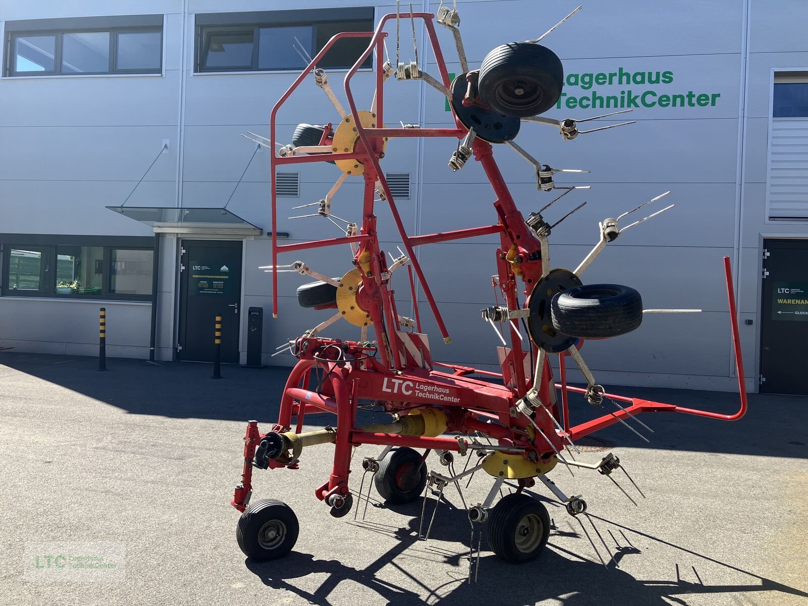 Kreiselheuer типа Pöttinger HIT 69 NZ, Gebrauchtmaschine в Redlham (Фотография 2)