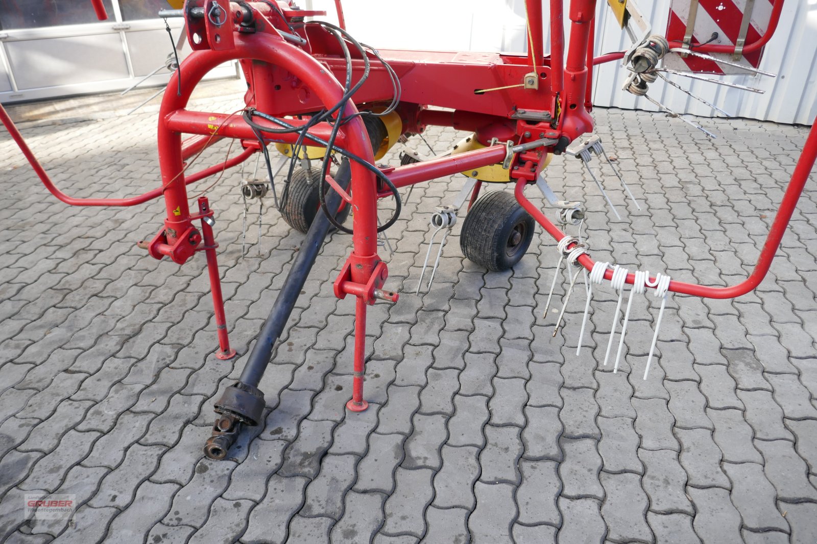 Kreiselheuer des Typs Pöttinger Hit 810 NZ, Gebrauchtmaschine in Dorfen (Bild 10)