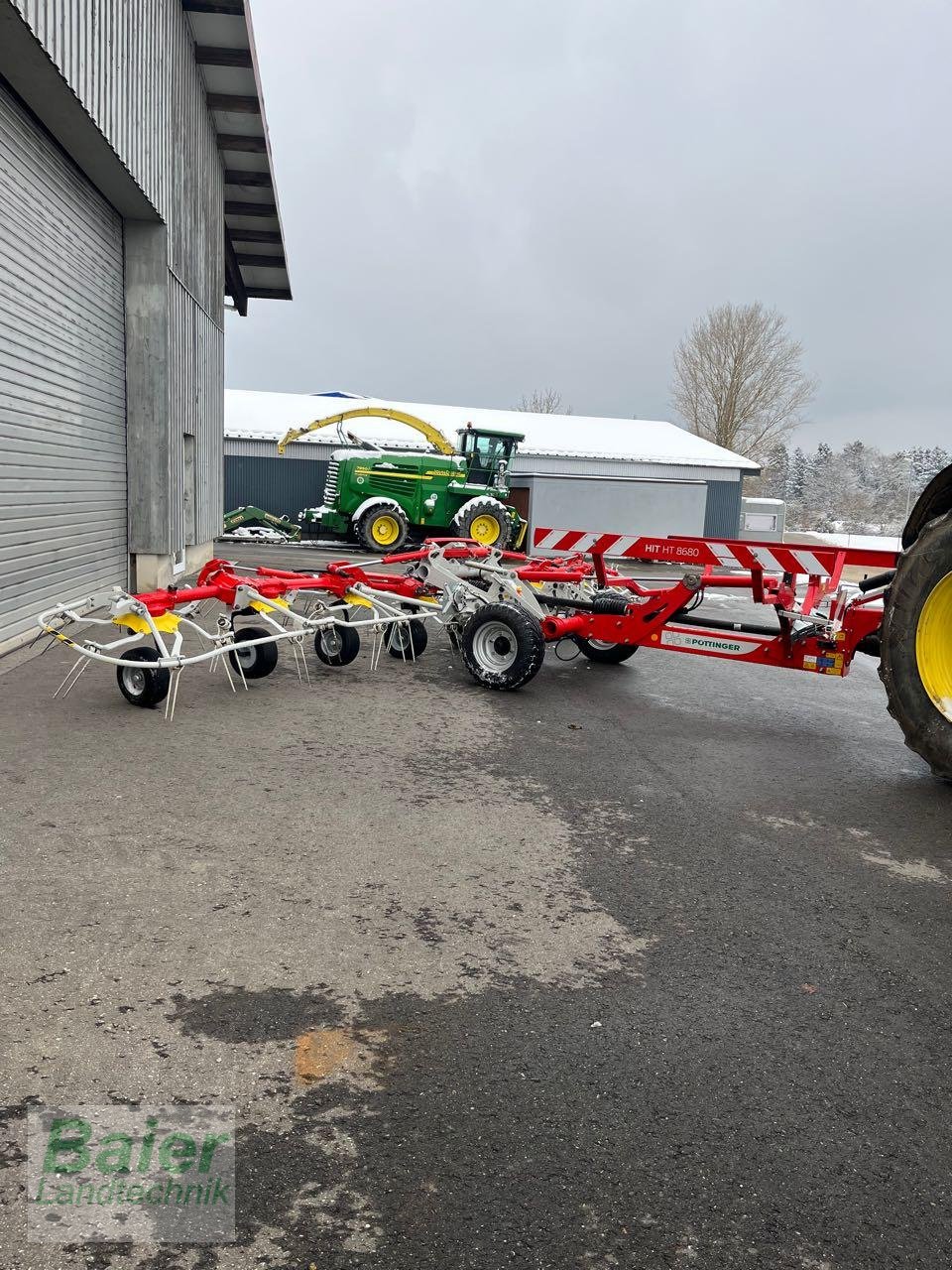 Kreiselheuer typu Pöttinger Hit 8680, Gebrauchtmaschine v OBERNDORF-HOCHMOESSINGEN (Obrázek 3)