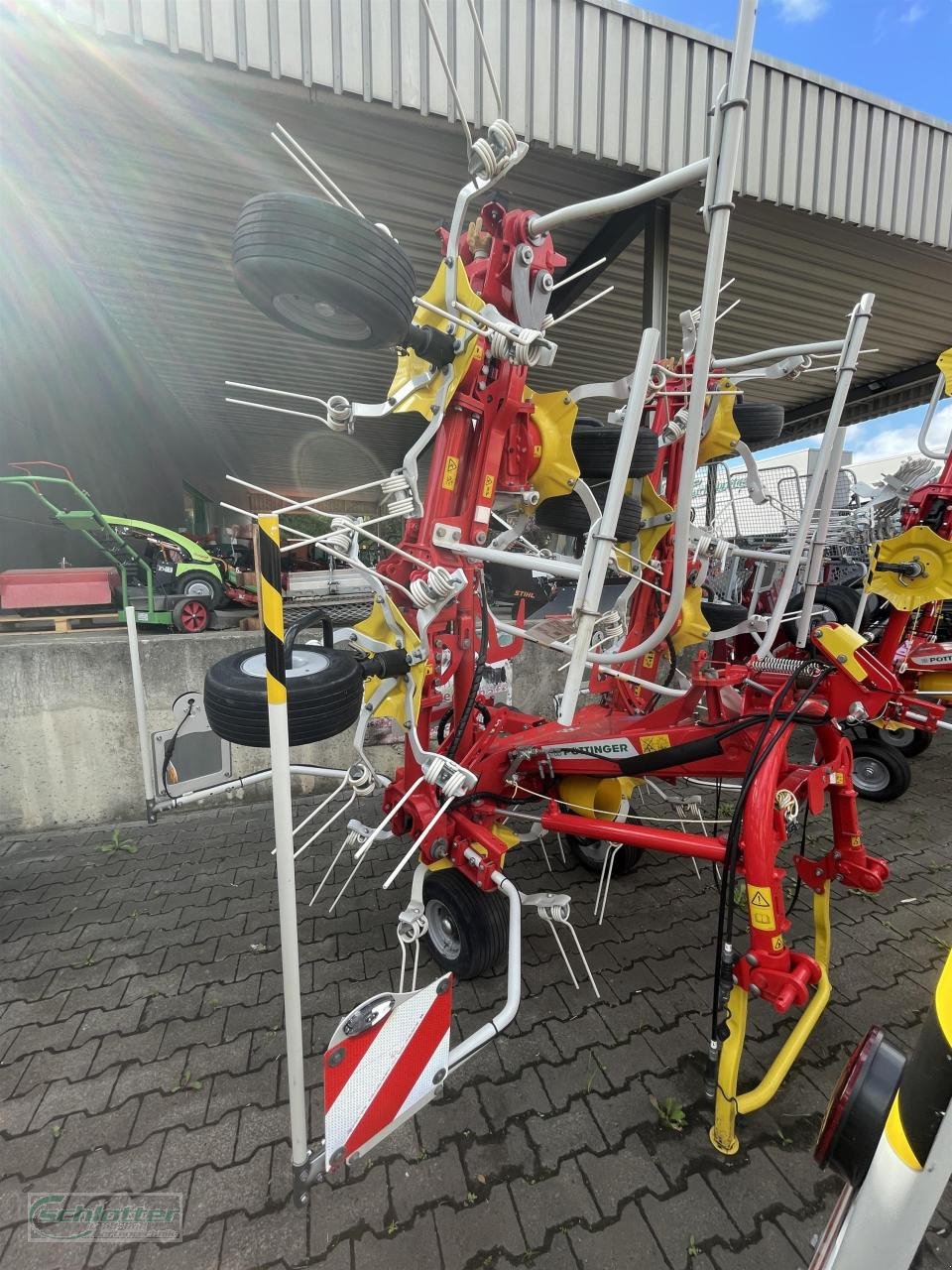 Kreiselheuer typu Pöttinger HIT 8.81 Chassic-Nr.:21920004326, Neumaschine v Idstein-Wörsdorf (Obrázek 1)