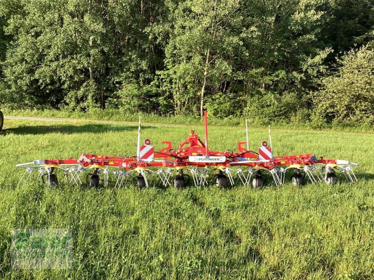 Kreiselheuer typu Pöttinger HIT 8.81, Gebrauchtmaschine v OBERNDORF-HOCHMOESSINGEN (Obrázek 1)