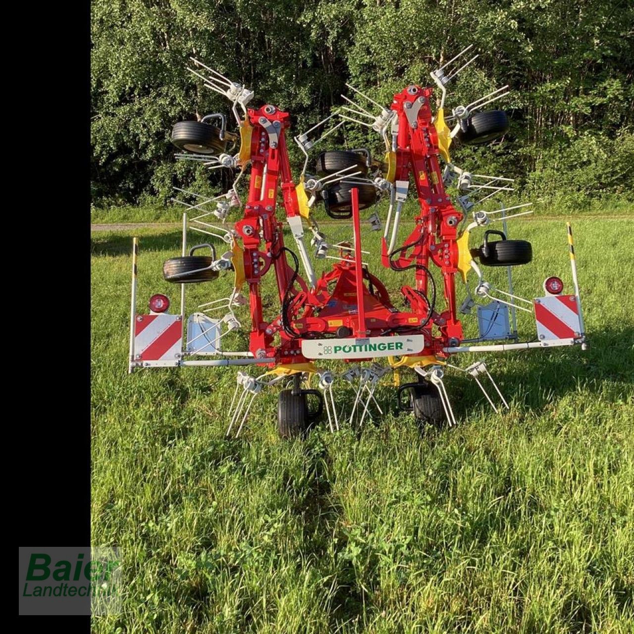 Kreiselheuer typu Pöttinger HIT 8.81, Gebrauchtmaschine v OBERNDORF-HOCHMOESSINGEN (Obrázek 3)