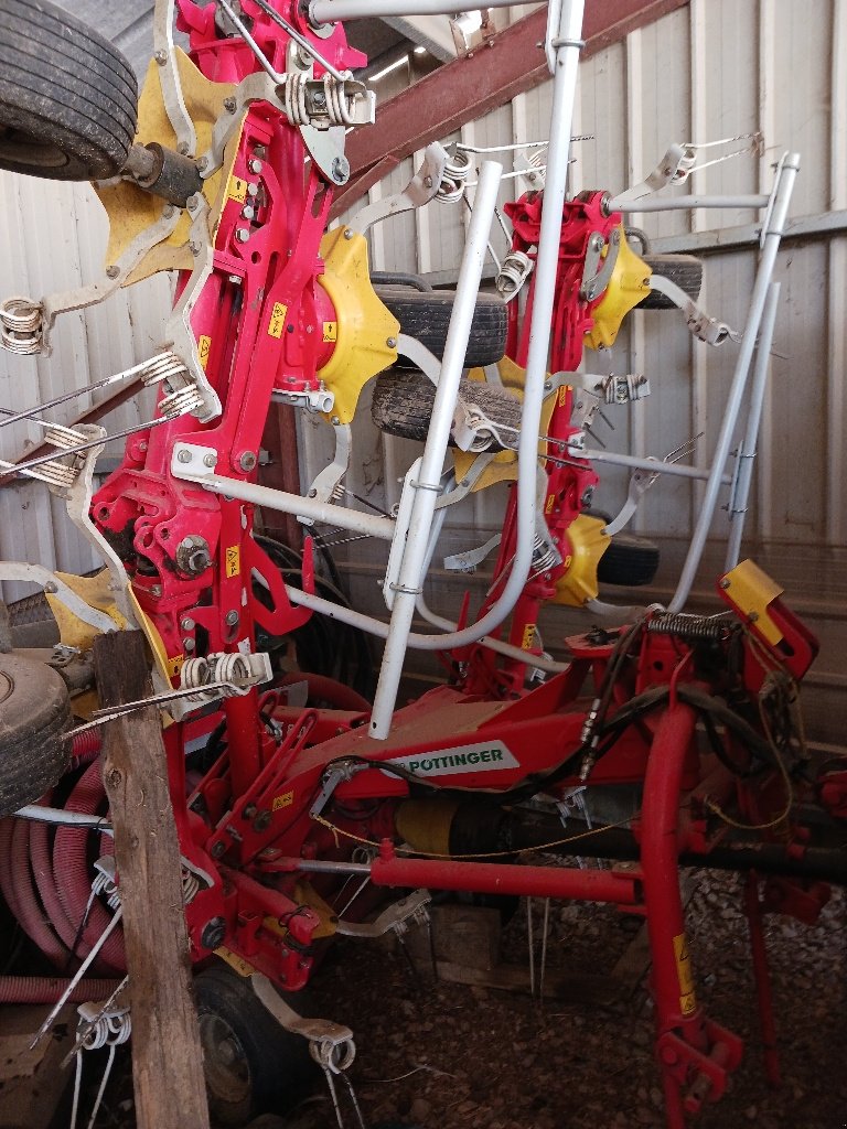 Kreiselheuer типа Pöttinger HIT 8.81, Gebrauchtmaschine в SAINT HILAIRE EN MORVAN (Фотография 1)