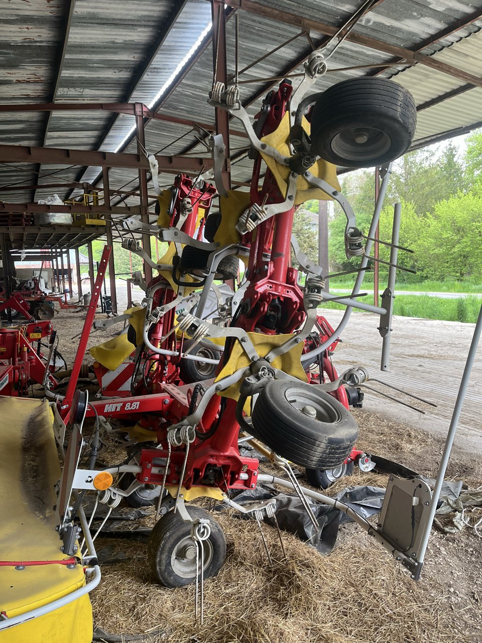 Kreiselheuer typu Pöttinger HIT 8.81, Gebrauchtmaschine v VERT TOULON (Obrázek 3)