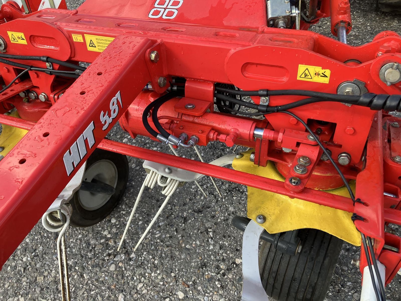 Kreiselheuer Türe ait Pöttinger HIT 8.81, Gebrauchtmaschine içinde Villach (resim 5)