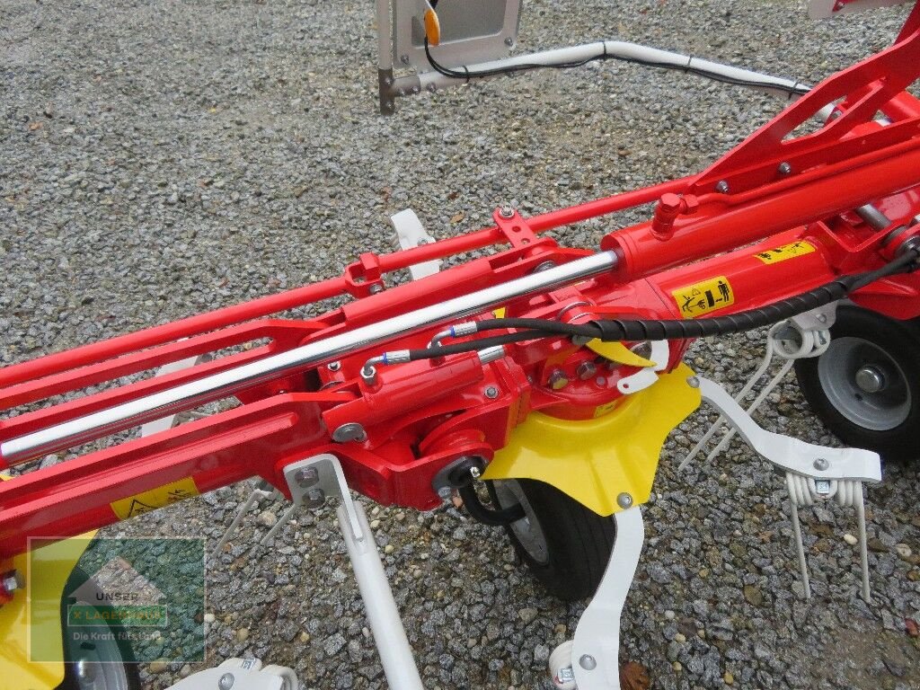 Kreiselheuer des Typs Pöttinger HIT 8.81, Neumaschine in Hofkirchen (Bild 22)