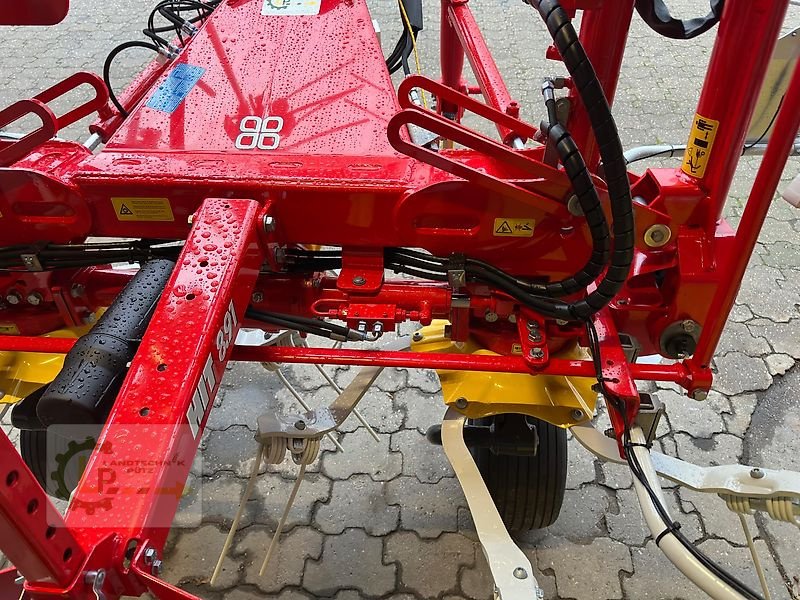 Kreiselheuer des Typs Pöttinger Hit 8.91 Hydrolift, Neumaschine in Zülpich (Bild 4)