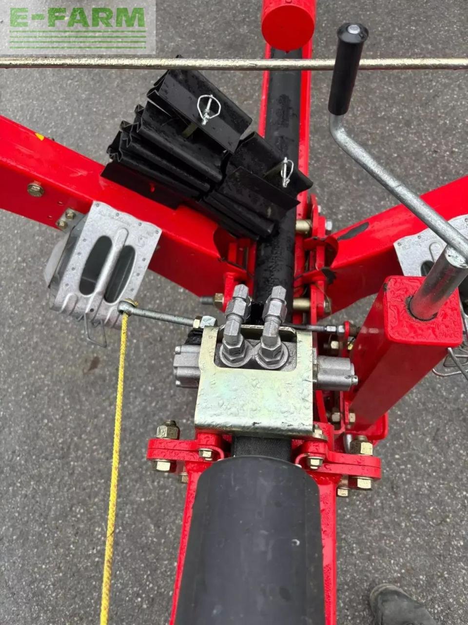 Kreiselheuer des Typs Pöttinger hit 8.91 t, Gebrauchtmaschine in ELIXHAUSEN (Bild 9)