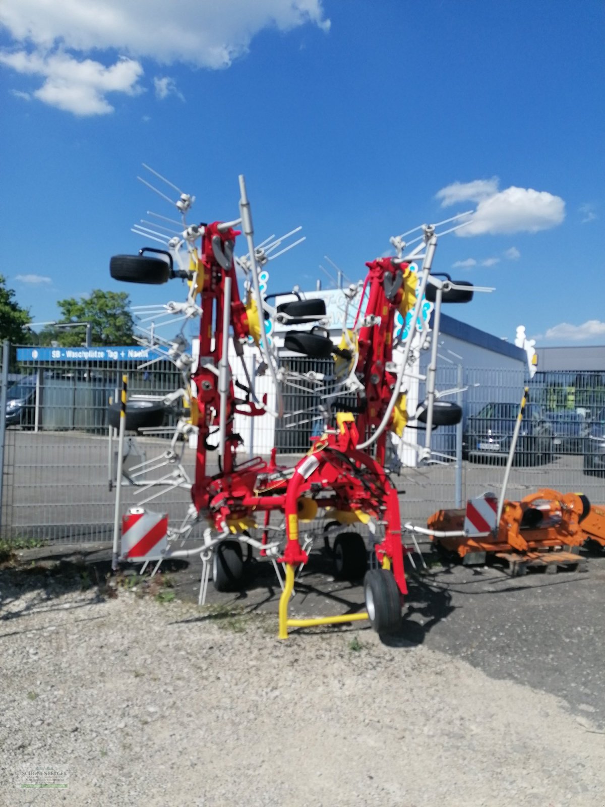 Kreiselheuer del tipo Pöttinger Hit 8.91, Neumaschine In Steisslingen (Immagine 1)