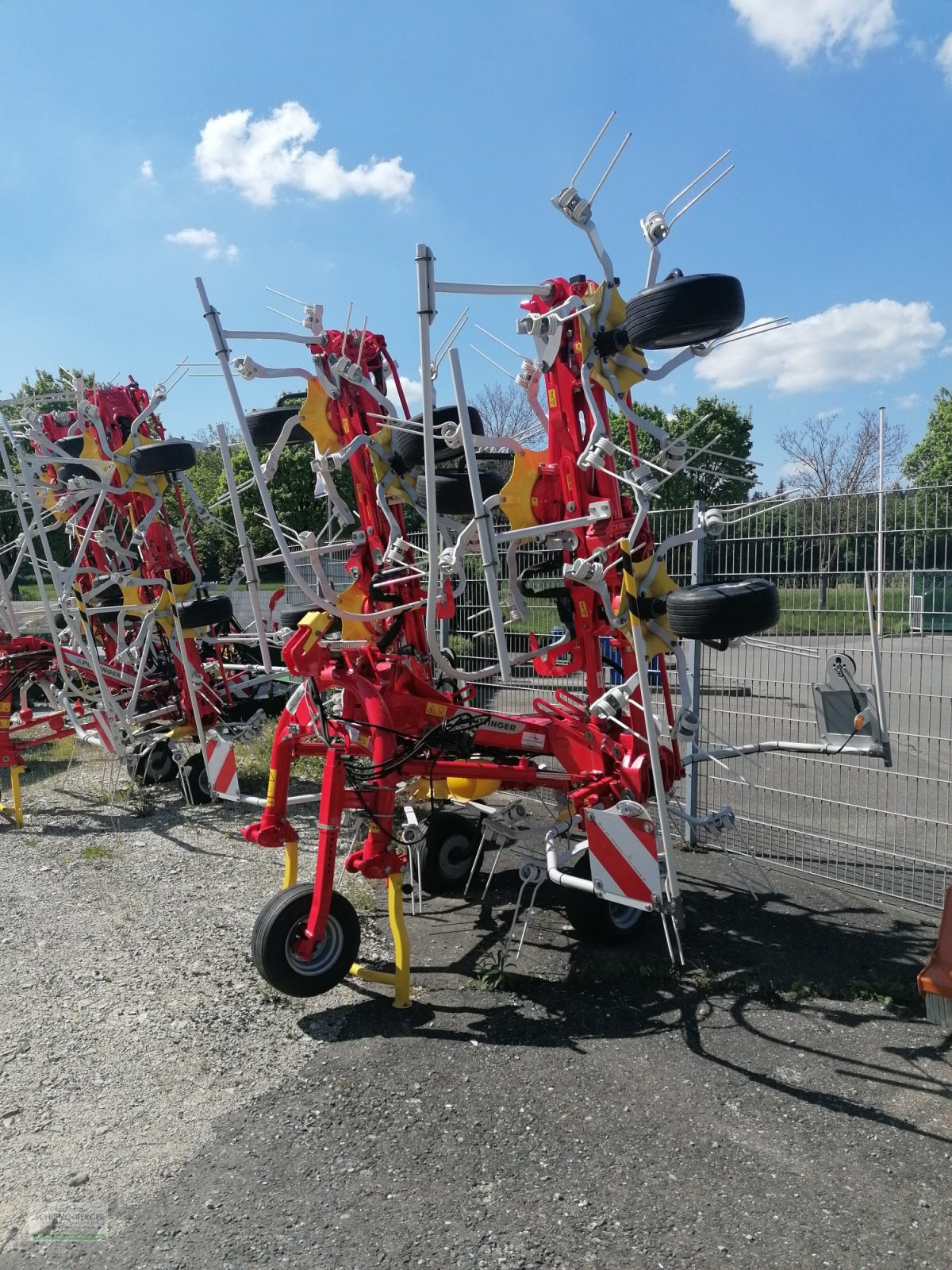 Kreiselheuer del tipo Pöttinger Hit 8.91, Neumaschine In Steisslingen (Immagine 2)