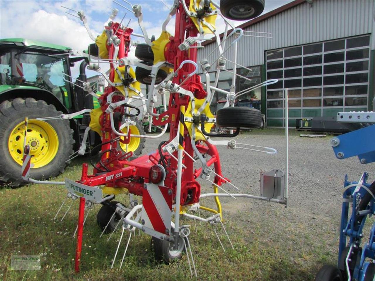 Kreiselheuer des Typs Pöttinger Hit 8.91, Neumaschine in Bad Wildungen - Wega (Bild 2)