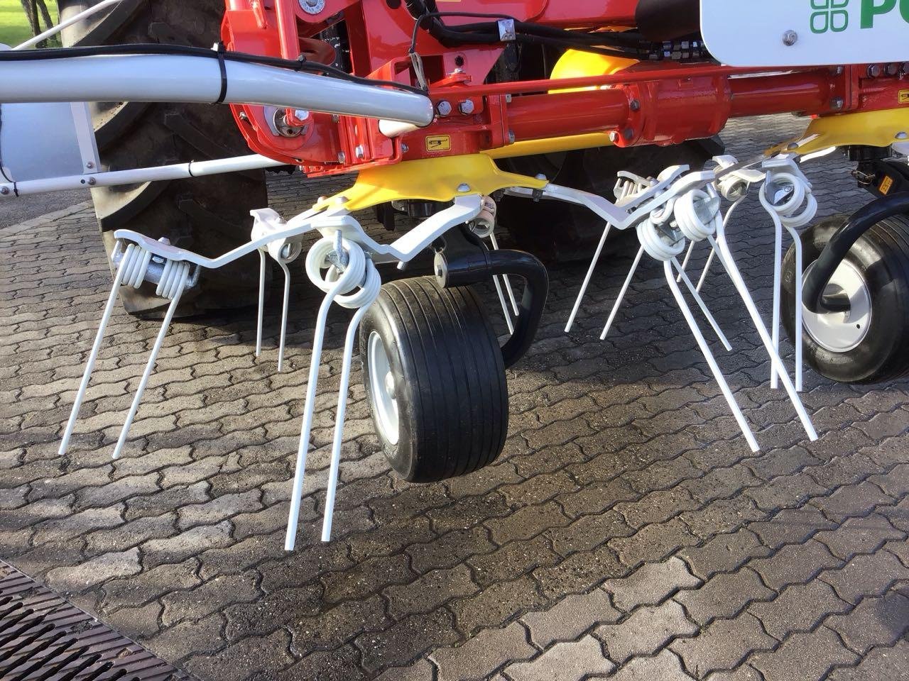 Kreiselheuer des Typs Pöttinger Hit 8.91, Neumaschine in Burgbernheim (Bild 3)