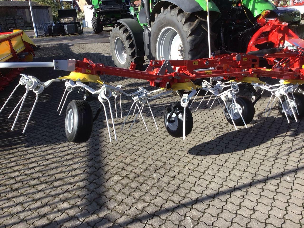 Kreiselheuer des Typs Pöttinger Hit 8.91, Neumaschine in Burgbernheim (Bild 10)