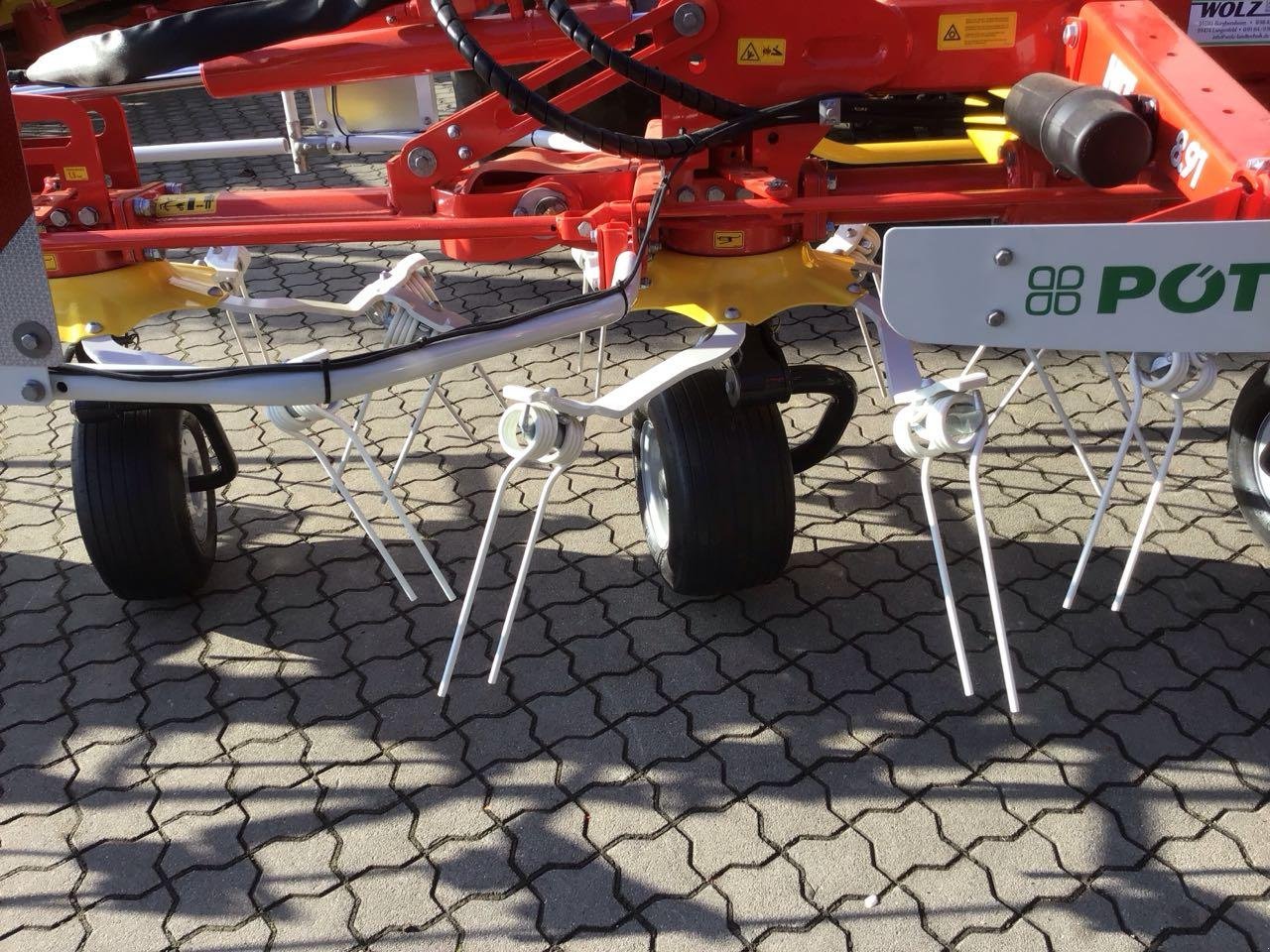 Kreiselheuer des Typs Pöttinger Hit 8.91, Neumaschine in Burgbernheim (Bild 13)