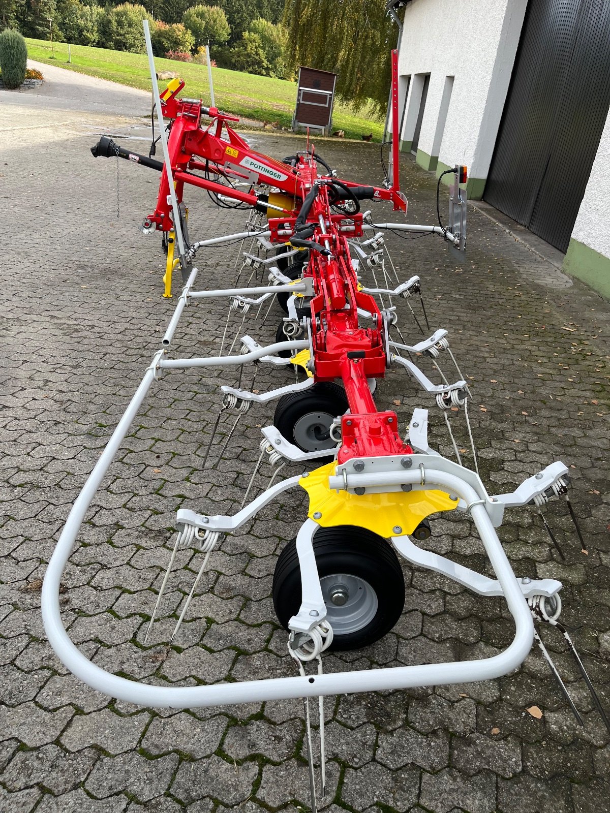 Kreiselheuer του τύπου Pöttinger Hit 8.91, Gebrauchtmaschine σε Taufkirchen/Vils (Φωτογραφία 8)