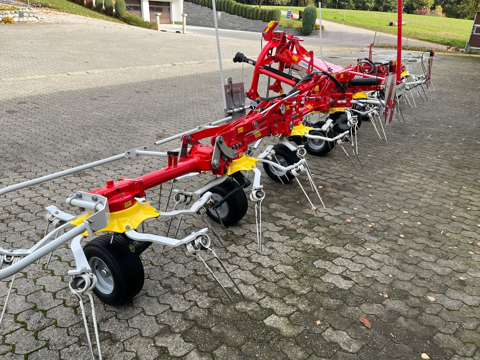 Kreiselheuer του τύπου Pöttinger Hit 8.91, Gebrauchtmaschine σε Taufkirchen/Vils (Φωτογραφία 9)