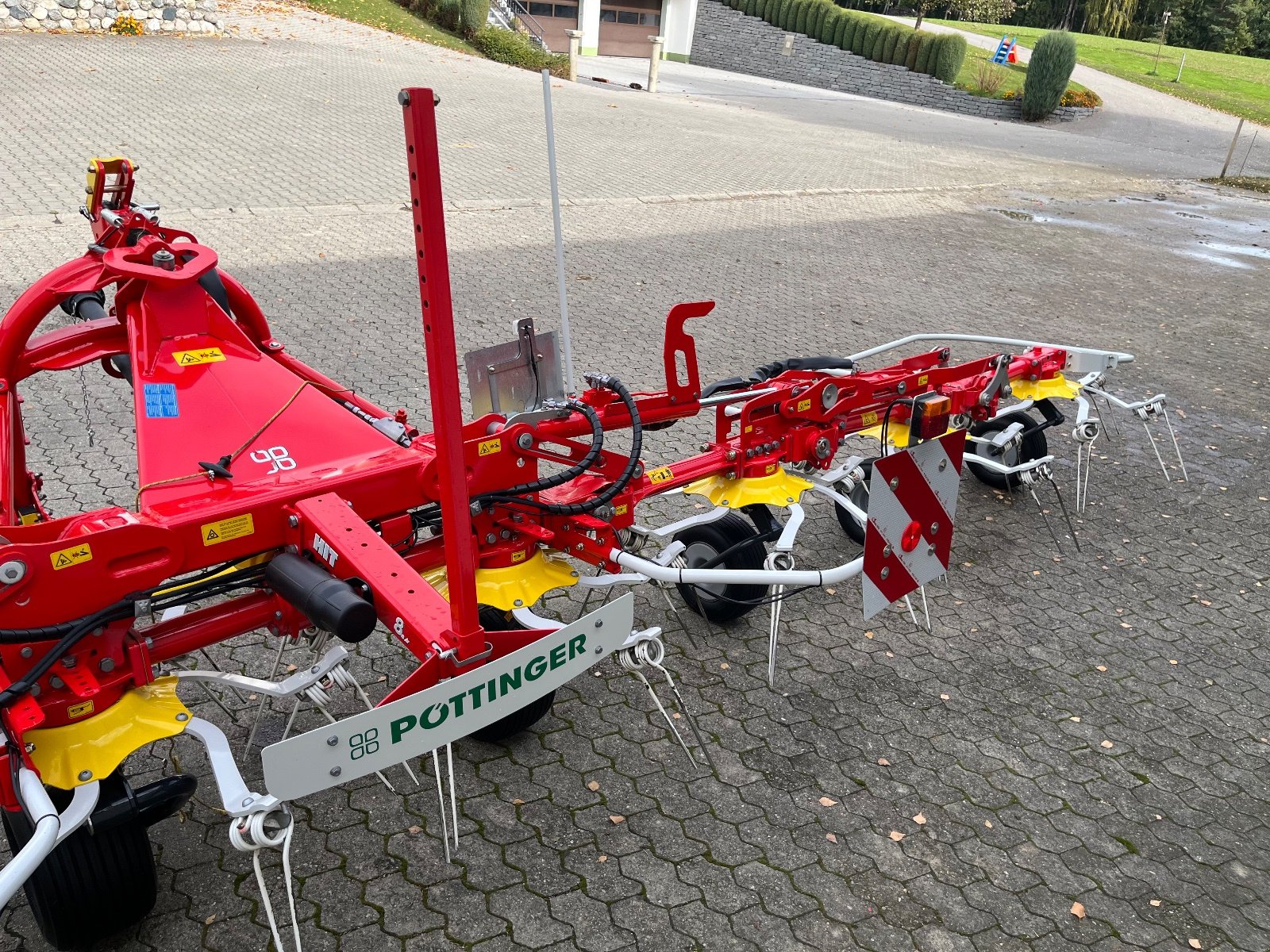 Kreiselheuer του τύπου Pöttinger Hit 8.91, Gebrauchtmaschine σε Taufkirchen/Vils (Φωτογραφία 10)