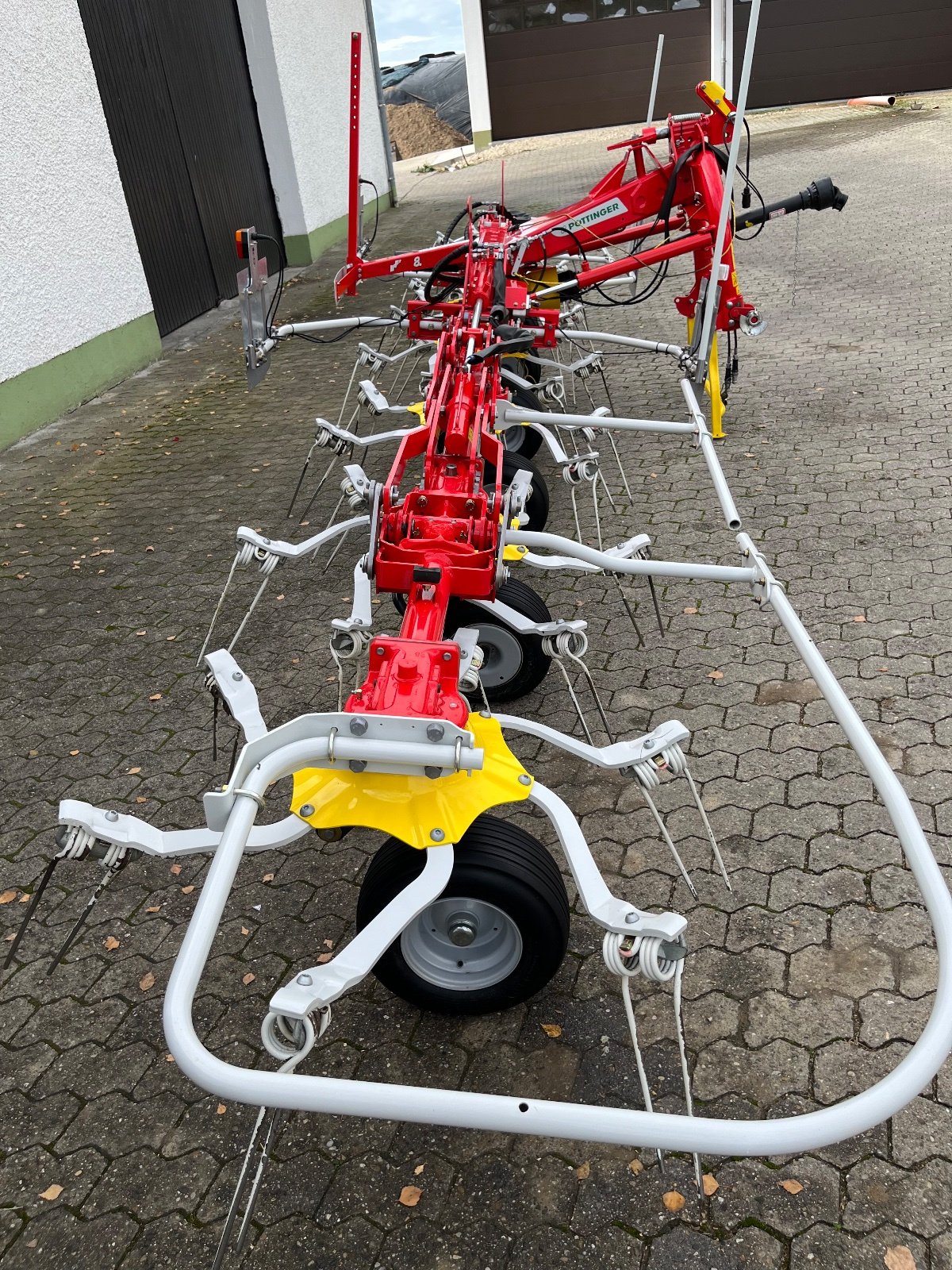 Kreiselheuer του τύπου Pöttinger Hit 8.91, Gebrauchtmaschine σε Taufkirchen/Vils (Φωτογραφία 12)