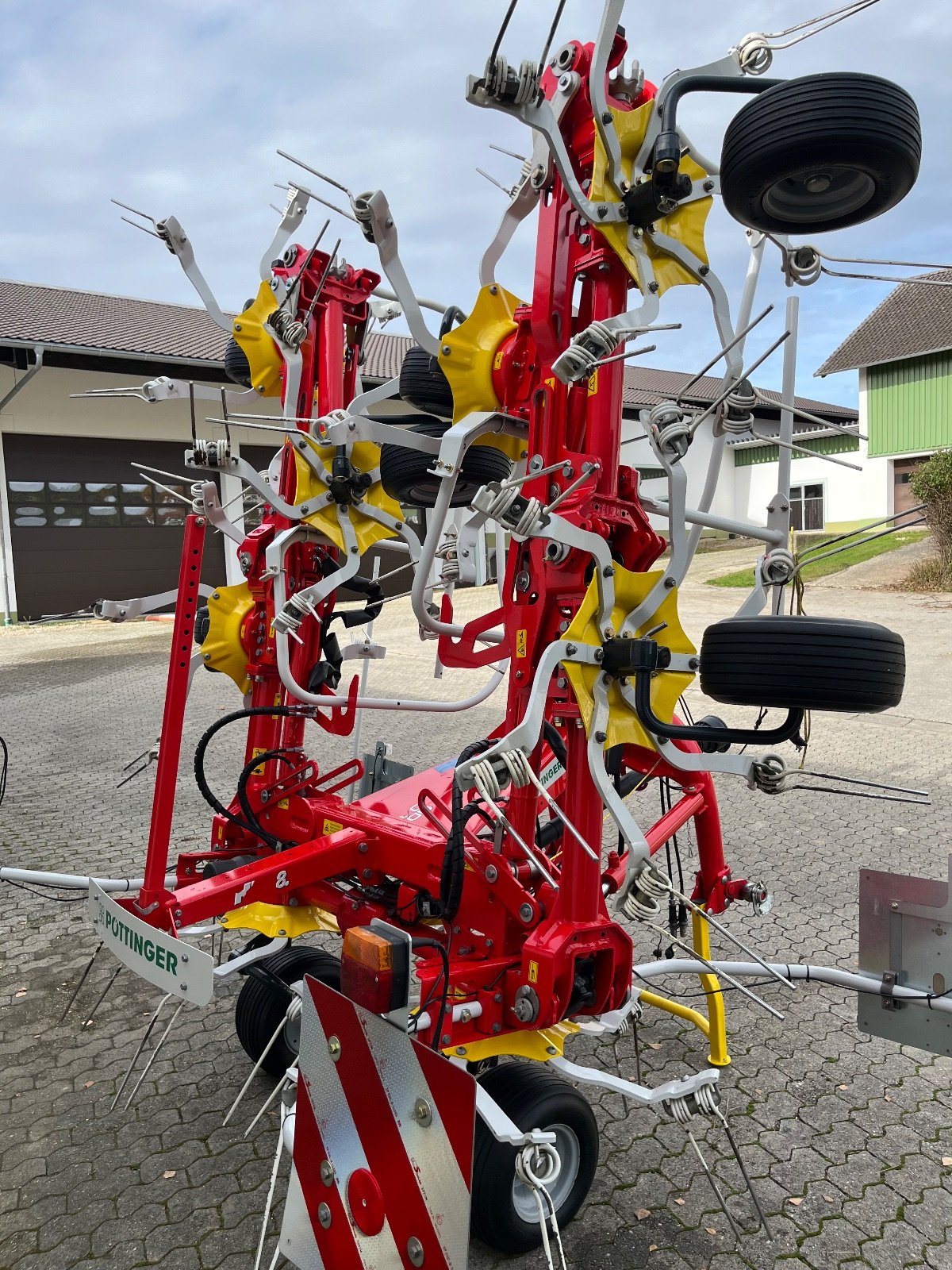 Kreiselheuer του τύπου Pöttinger Hit 8.91, Gebrauchtmaschine σε Taufkirchen/Vils (Φωτογραφία 17)