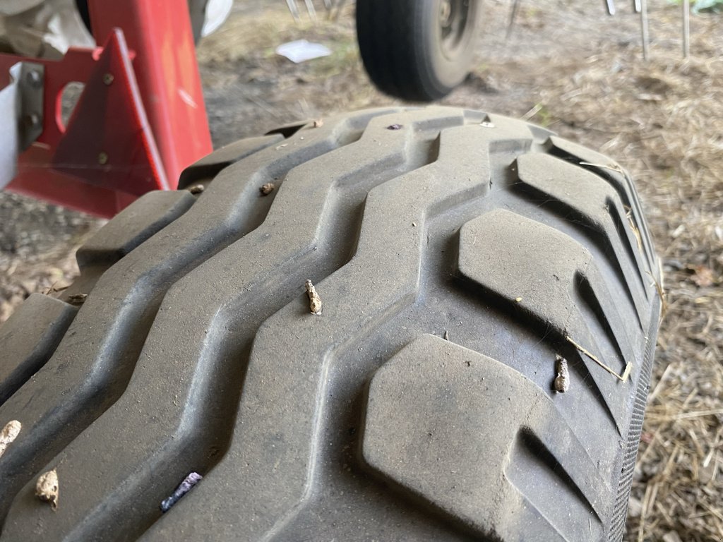 Kreiselheuer des Typs Pöttinger HIT 910 A, Gebrauchtmaschine in SAINT FLOUR (Bild 5)