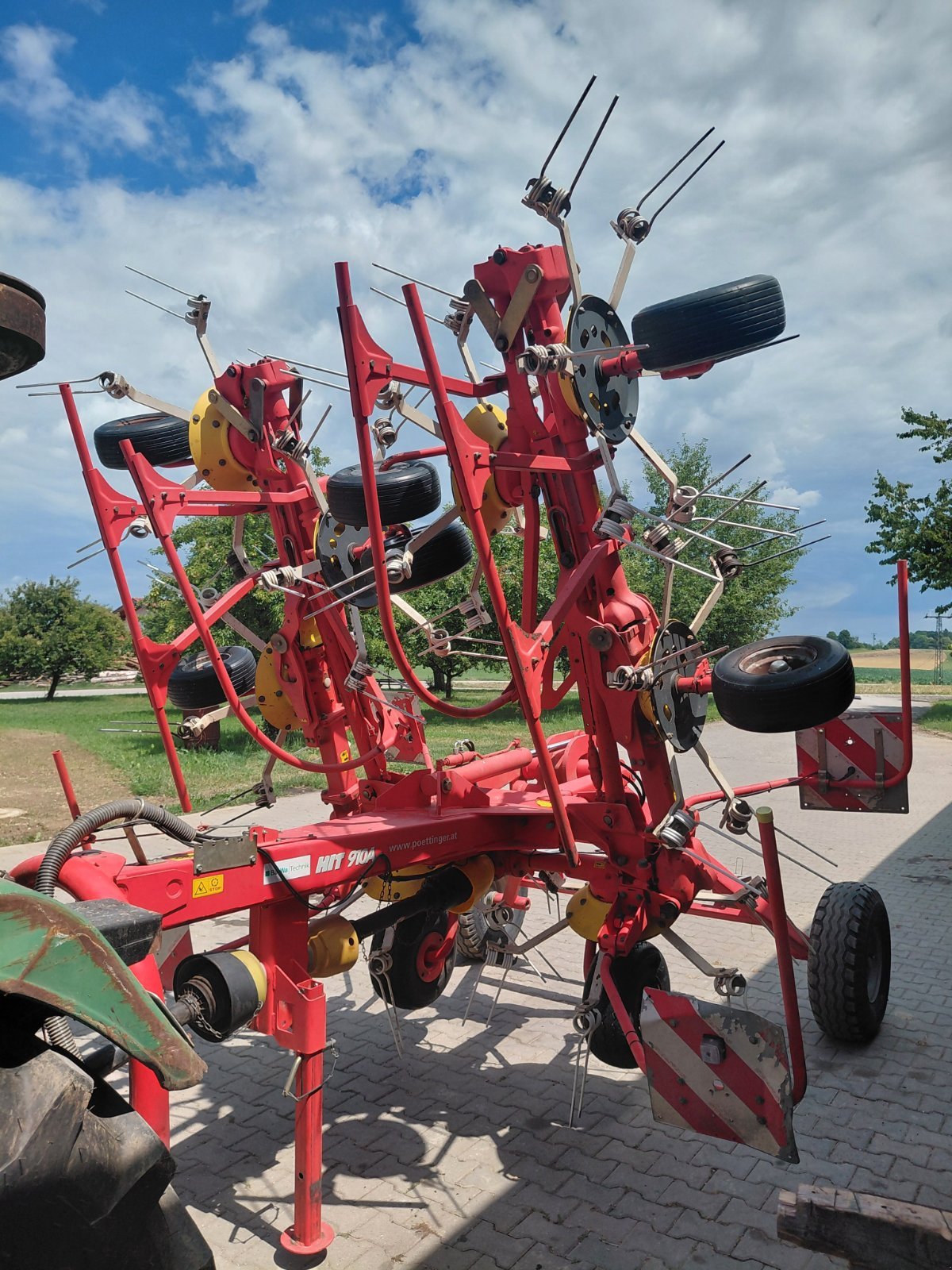 Kreiselheuer del tipo Pöttinger Hit 910 A, Gebrauchtmaschine In Emmering  (Immagine 3)