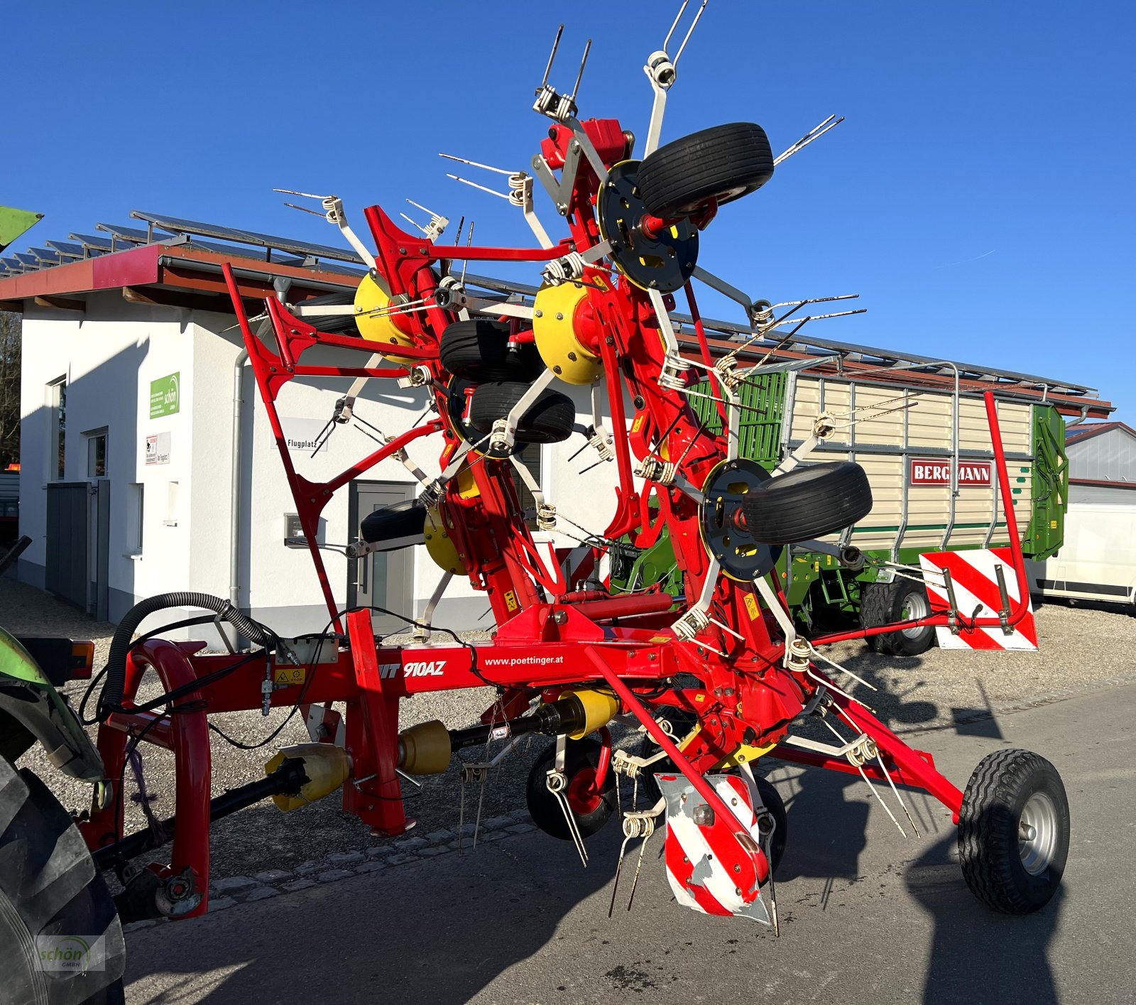 Kreiselheuer typu Pöttinger Hit 910 AZ - ein 8-er Kreiselheuer mit hydraulisch-klappbarem Transportfahrgestell, Gebrauchtmaschine v Burgrieden (Obrázek 2)