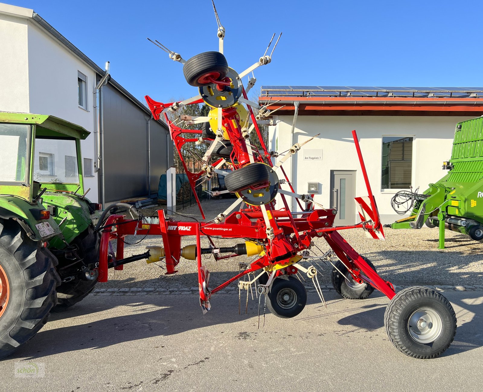 Kreiselheuer typu Pöttinger Hit 910 AZ - ein 8-er Kreiselheuer mit hydraulisch-klappbarem Transportfahrgestell, Gebrauchtmaschine v Burgrieden (Obrázek 3)