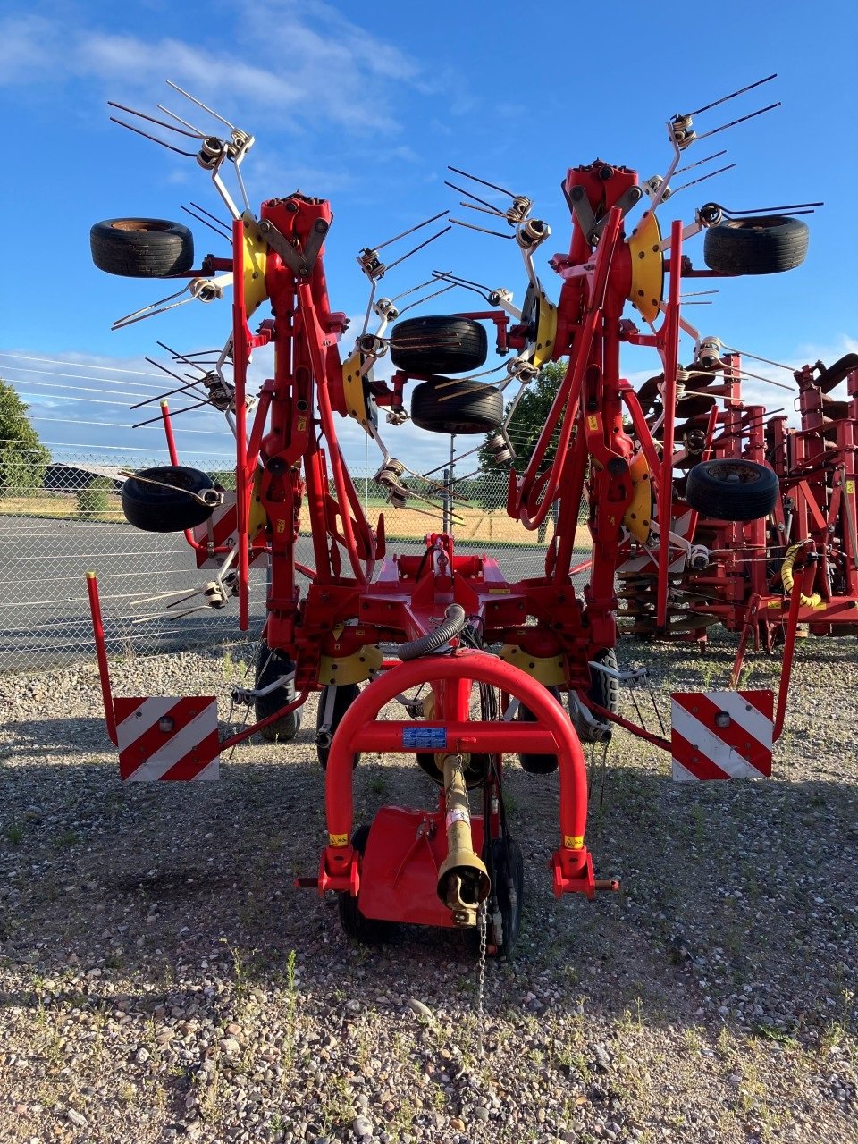Kreiselheuer des Typs Pöttinger HIT 910 AZ SPREDER, Gebrauchtmaschine in Brønderslev (Bild 1)