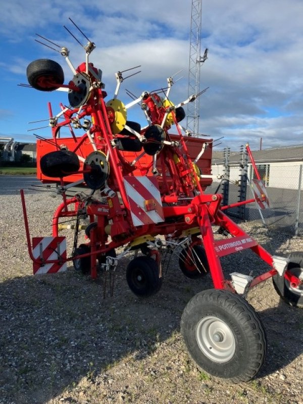 Kreiselheuer des Typs Pöttinger HIT 910 AZ SPREDER, Gebrauchtmaschine in Brønderslev (Bild 2)